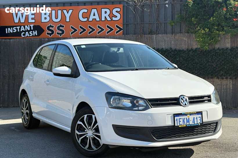 White 2013 Volkswagen Polo Hatch 6R TRENDLINE HATCHBACK 5DR MAN 5SP 1.4I [MY14]