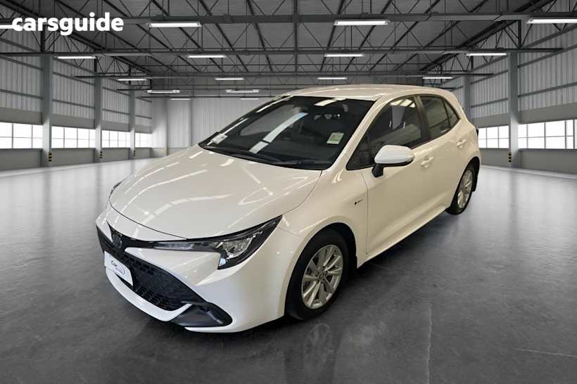 White 2024 Toyota Corolla Hatchback Zr Two-Tone Opt Prem Paint Hyb