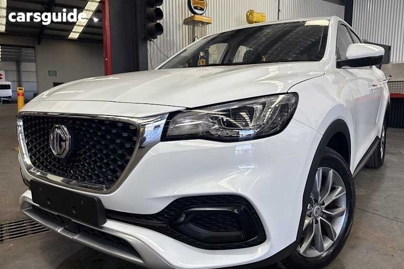 White 2022 MG HS Wagon Core