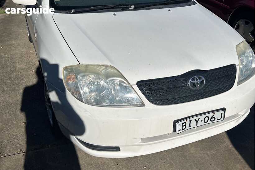 White 2003 Toyota Corolla Sedan Ascent