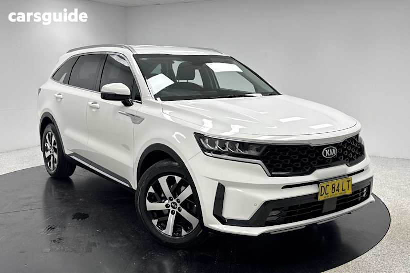 White 2021 Kia Sorento SUV SPORT 4X4