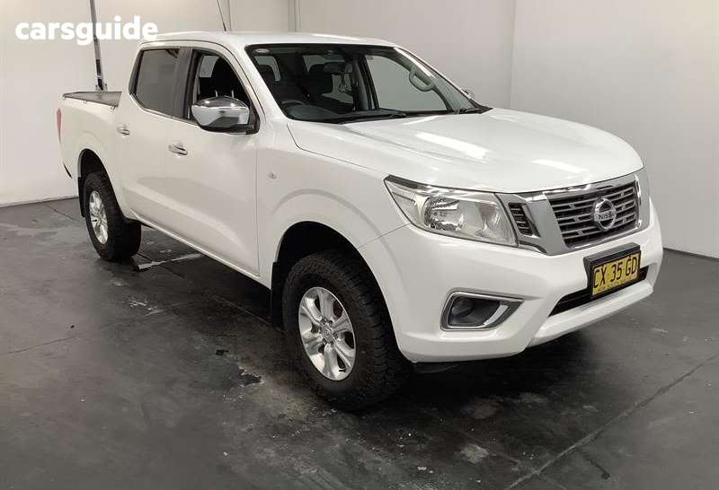White 2019 Nissan Navara Dual Cab Pick-up Rx (4X4)