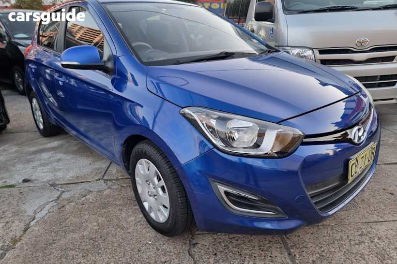 Blue 2013 Hyundai I20 Hatchback Active