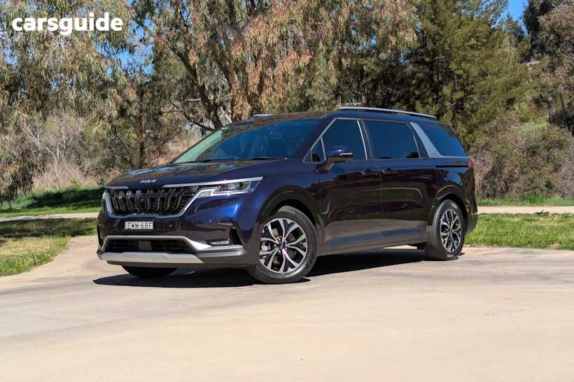 Blue 2022 Kia Carnival Wagon Sli