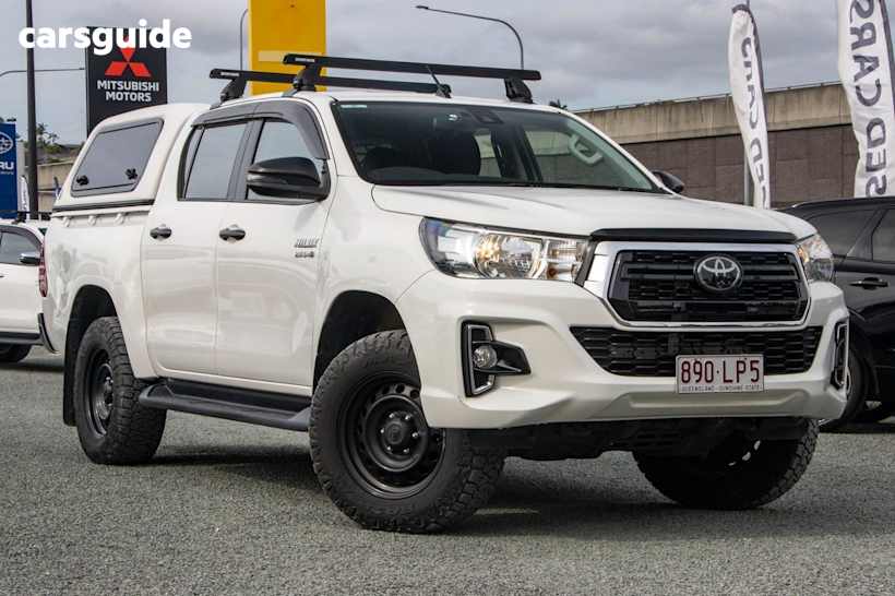 White 2019 Toyota Hilux Ute Tray SR 4X4
