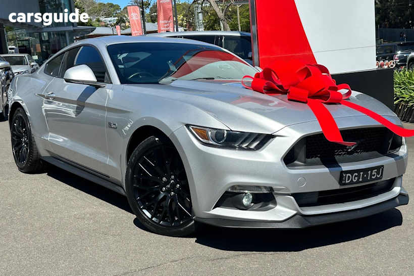 Silver 2017 Ford Mustang Coupe GT R