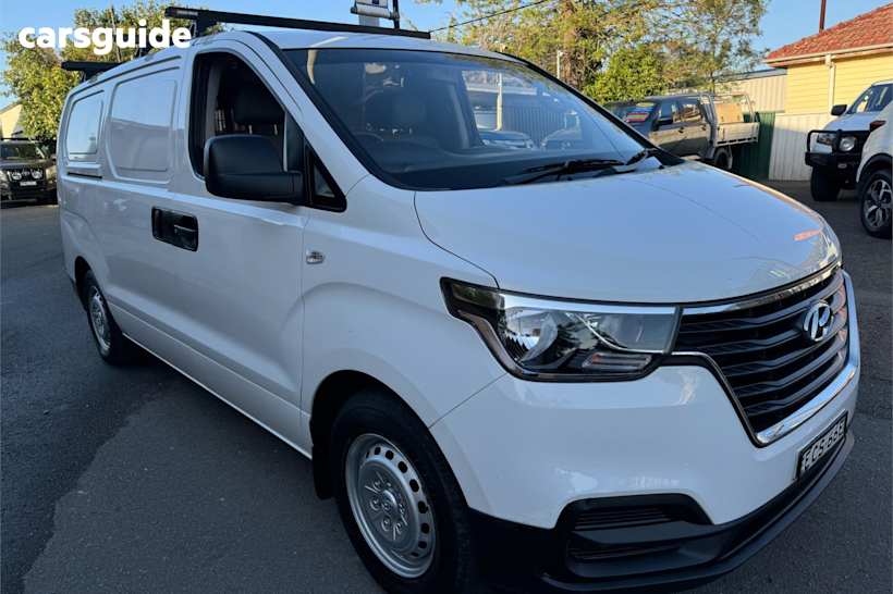 White 2019 Hyundai Iload Van 3S Liftback