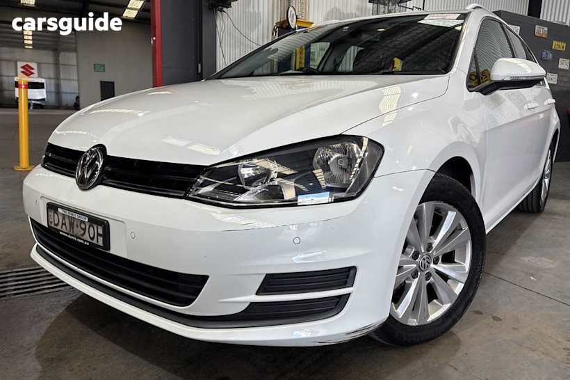 White 2015 Volkswagen Golf Wagon 90 Tsi Comfortline