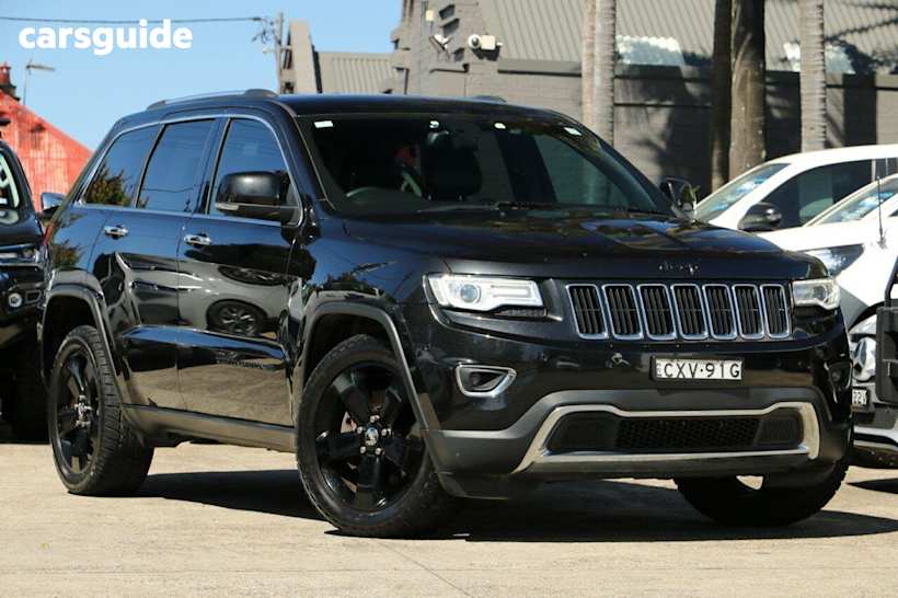 Black 2014 Jeep Grand Cherokee Wagon Limited (4X4)