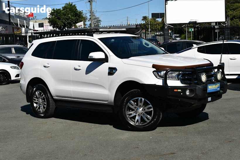 White 2018 Ford Everest SUV TREND R
