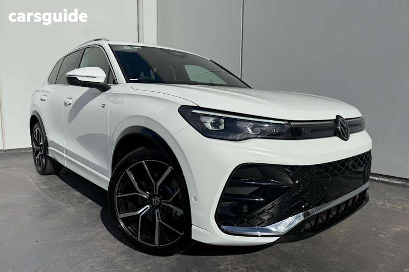 White 2025 Volkswagen Tiguan Wagon 195Tsi R-Line