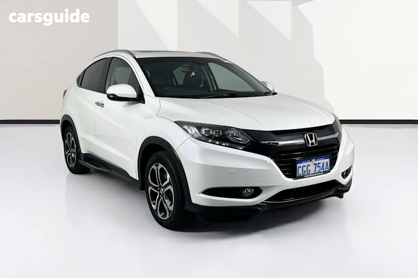 White 2015 Honda HR-V Wagon Vti-L