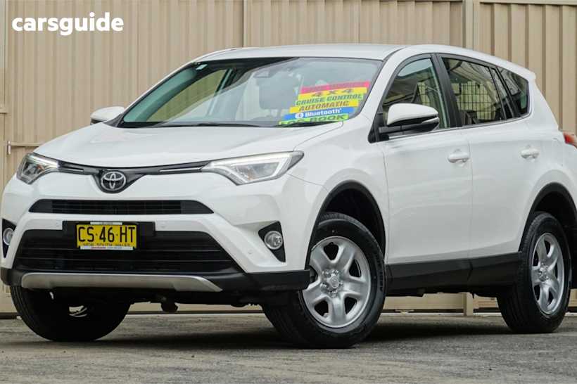 White 2018 Toyota RAV4 Wagon Gx (4X4)