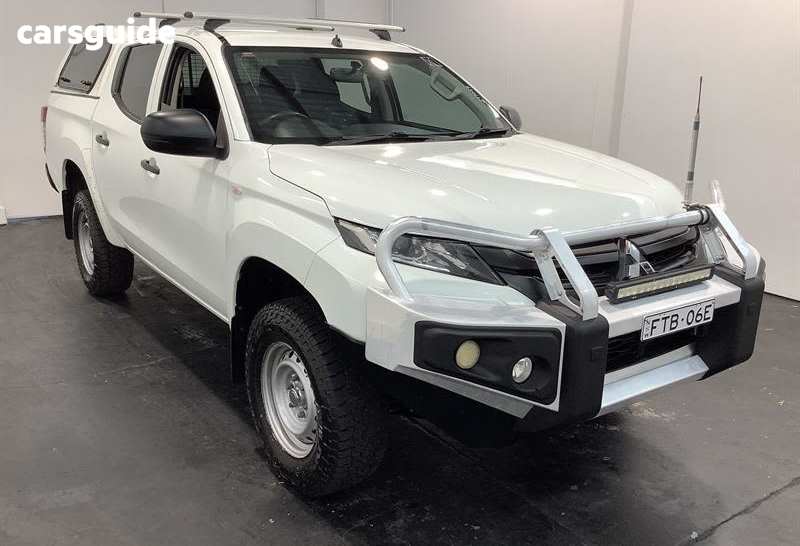 White 2019 Mitsubishi Triton Double Cab Pick Up Glx (4X4)