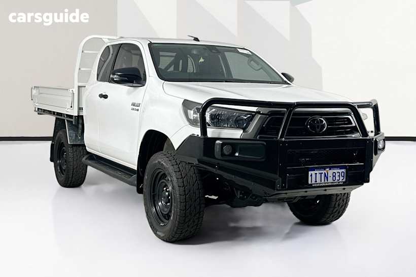 White 2020 Toyota Hilux X Cab Cab Chassis Sr (4X4)