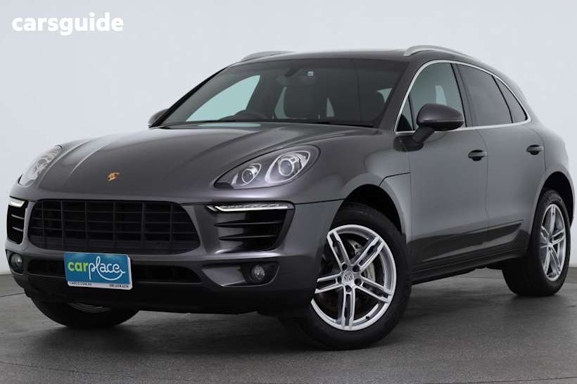 Grey 2015 Porsche Macan Wagon S