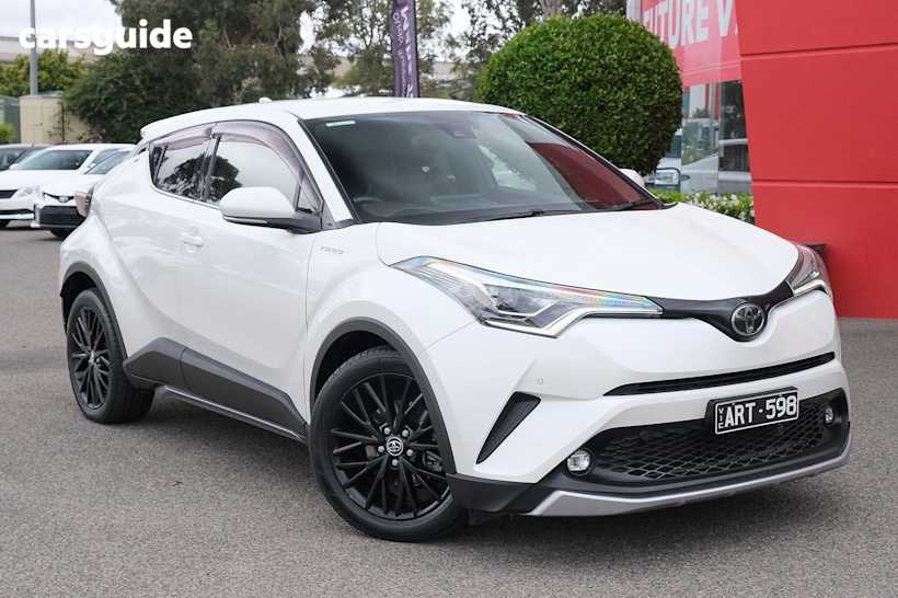 White 2017 Toyota C-HR SUV KOBA 4X4