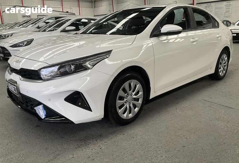 White 2024 Kia Cerato Sedan S Safety Pack
