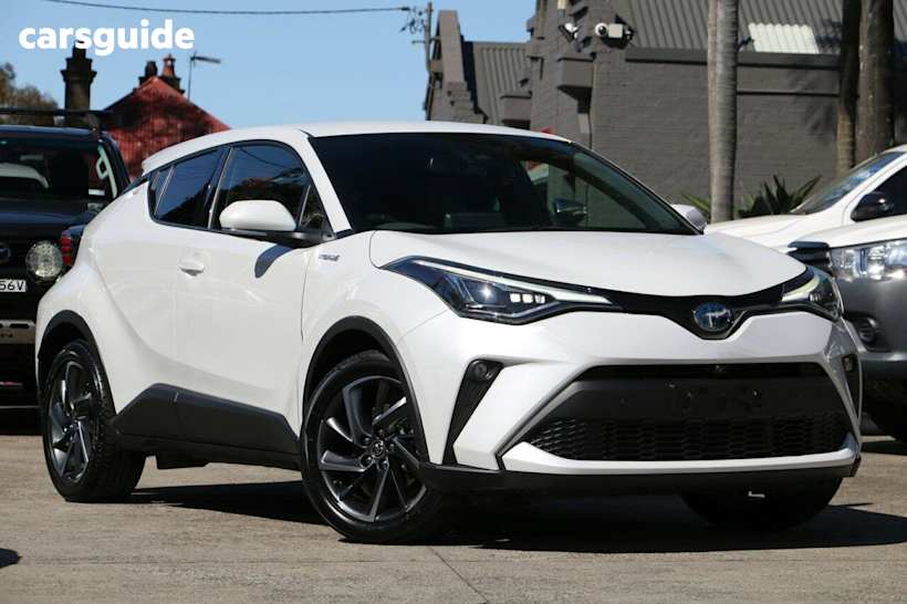 White 2023 Toyota C-HR Wagon Koba (2Wd) Hybrid