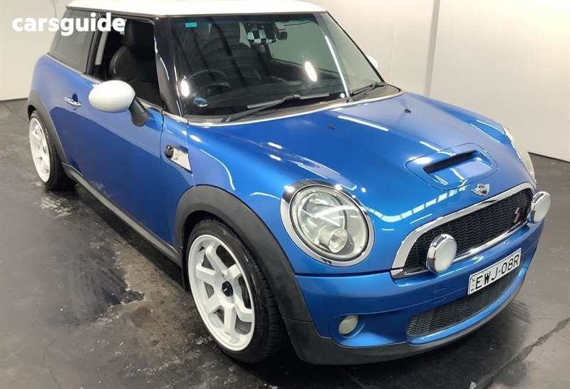 Blue 2007 Mini Cooper Hatchback S