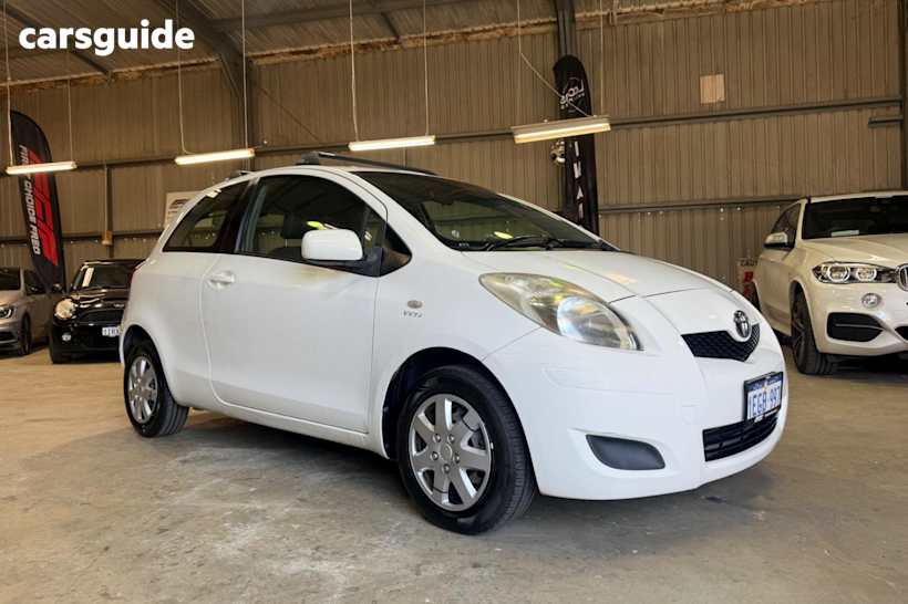 White 2009 Toyota Yaris Hatch YR F