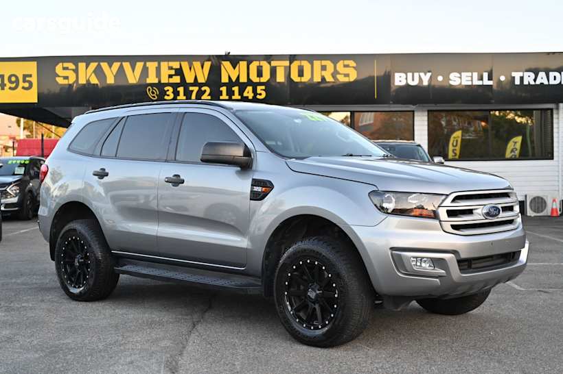 Silver 2016 Ford Everest SUV AMBIENTE 4X4