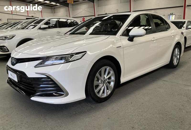 White 2022 Toyota Camry Sedan Ascent