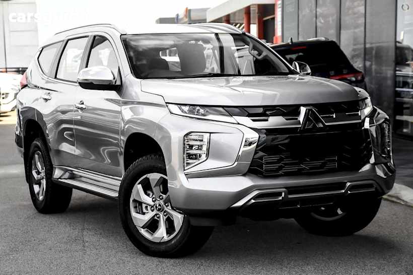 Silver 2025 Mitsubishi Pajero Sport SUV GLX 4X4