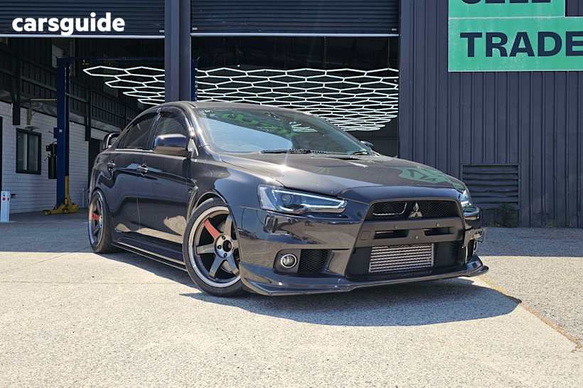 Grey 2010 Mitsubishi Lancer Sedan EVOLUTION 4WD