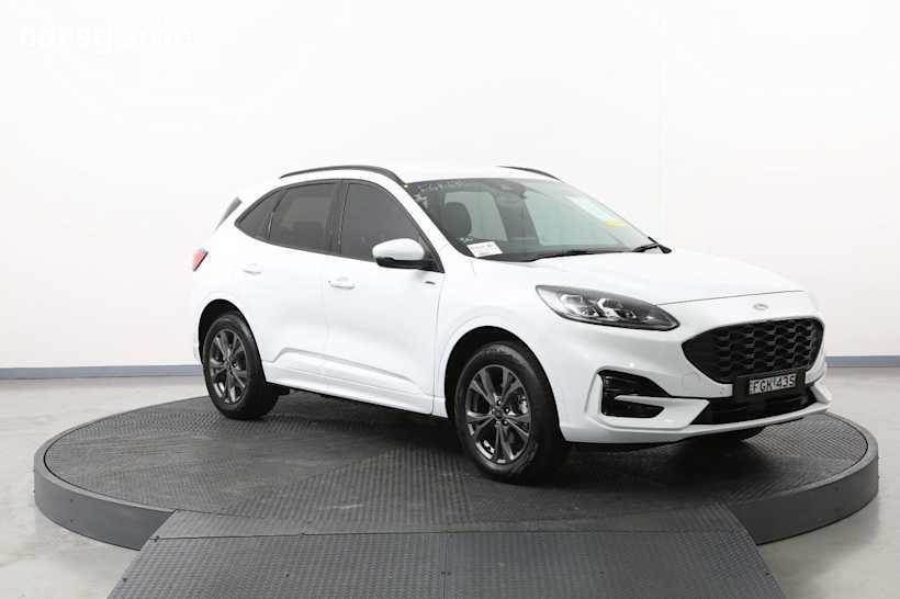 White 2023 Ford Escape SUV ST-LINE PHEV F
