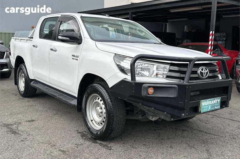 White 2016 Toyota Hilux Dual Cab Utility Sr (4X4)