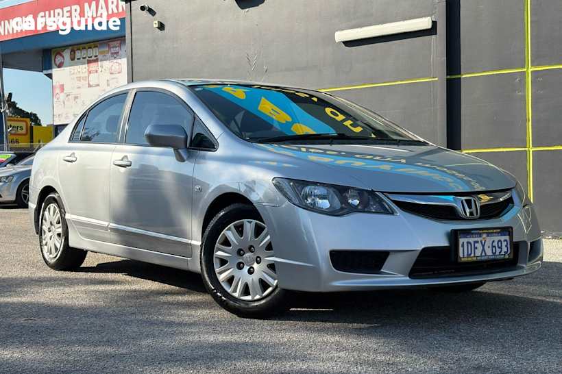 Silver 2009 Honda Civic Sedan VTI F