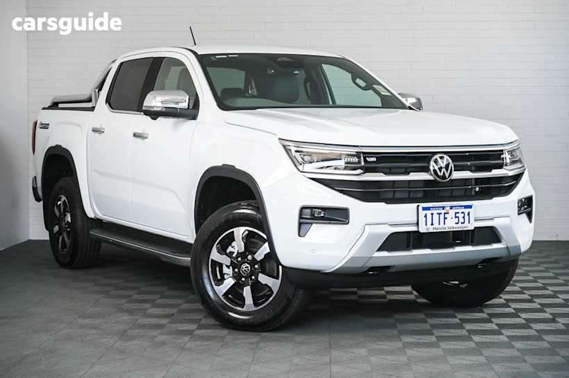 White 2025 Volkswagen Amarok Dual Cab Utility Style Tdi500 4Motion Tray