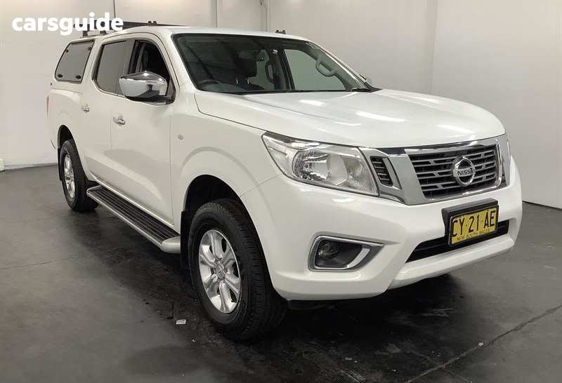 White 2020 Nissan Navara Dual Cab Pick-up Rx (4X2)