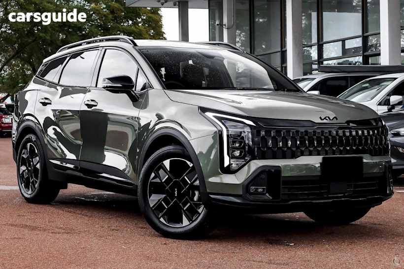 Green 2025 Kia Sportage SUV SX+ F