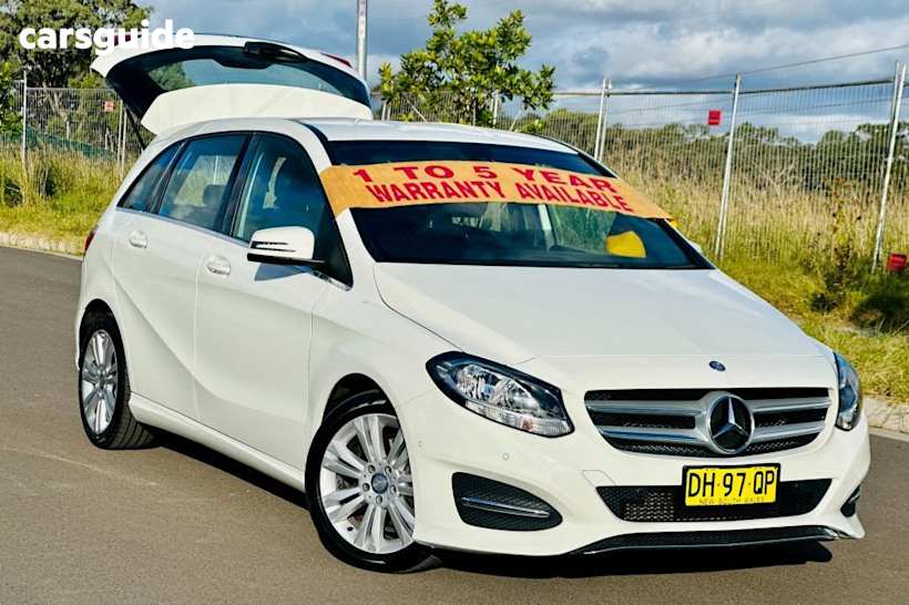 White 2016 Mercedes-Benz B180 Hatchback