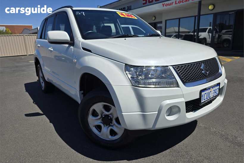 White 2008 Suzuki Grand Vitara Wagon Prestige (4X4)