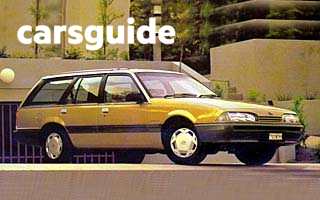 White 1987 Holden Commodore Wagon Berlina