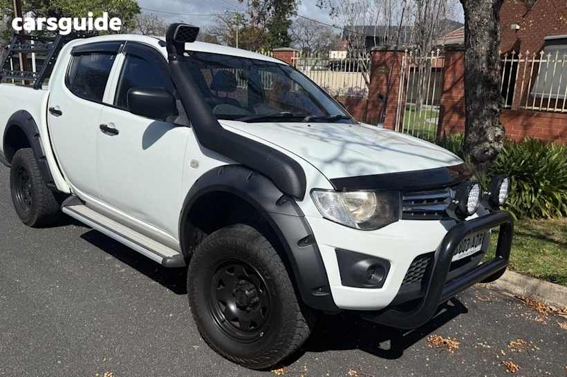 White 2012 Mitsubishi Triton Double Cab Utility Glx (4X4)
