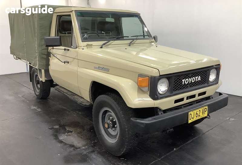 Grey 1989 Toyota Landcruiser Cab Chassis (4X4)