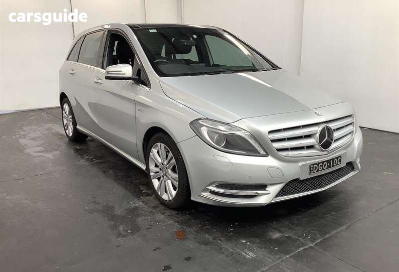 White 2012 Mercedes-Benz B200 Hatchback Be