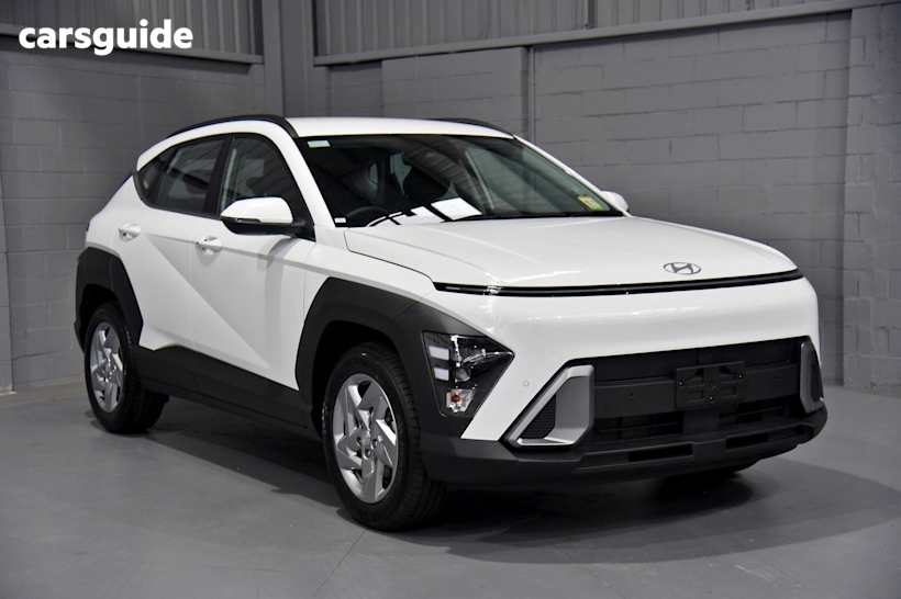 White 2025 Hyundai Kona SUV F