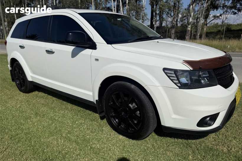 White 2015 Dodge Journey SUV R/T F