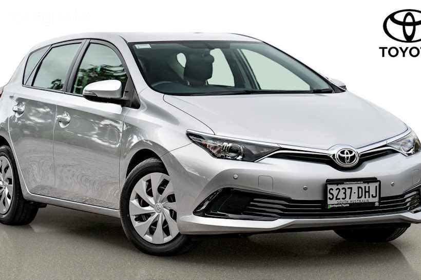 Silver 2016 Toyota Corolla Hatch ASCENT F