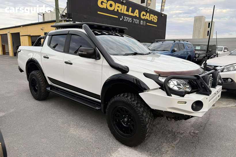 White 2017 Mitsubishi Triton Ute Tray GLS 4X4
