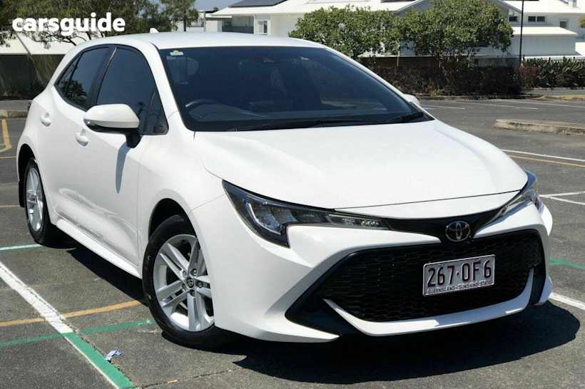 White 2021 Toyota Corolla Hatchback Ascent Sport
