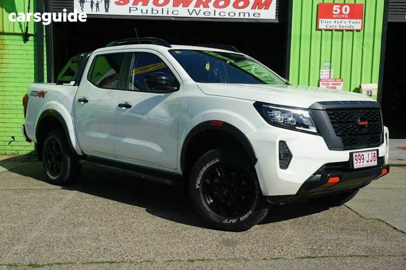 White 2023 Nissan Navara Ute Tray PRO-4X 4X4