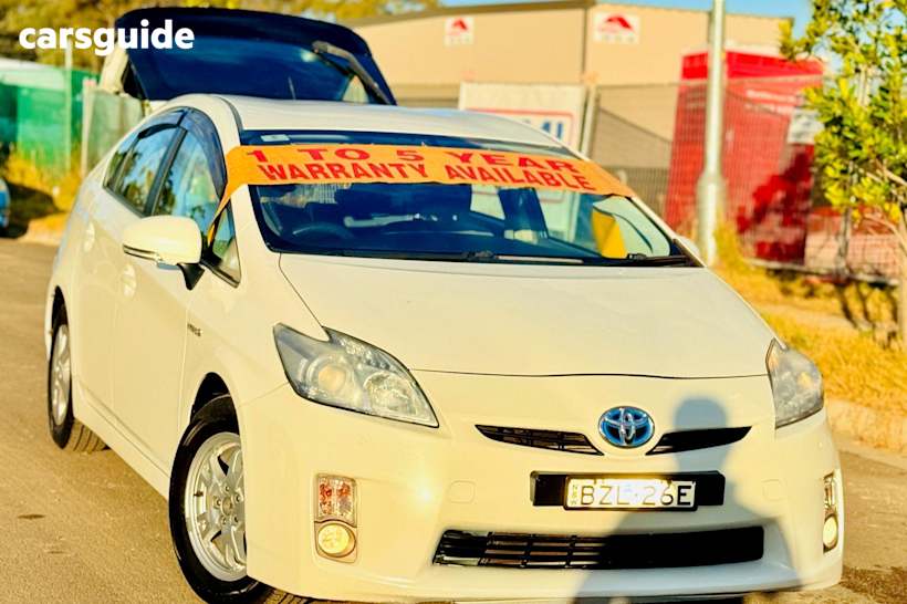 White 2010 Toyota Prius Hatchback Hybrid