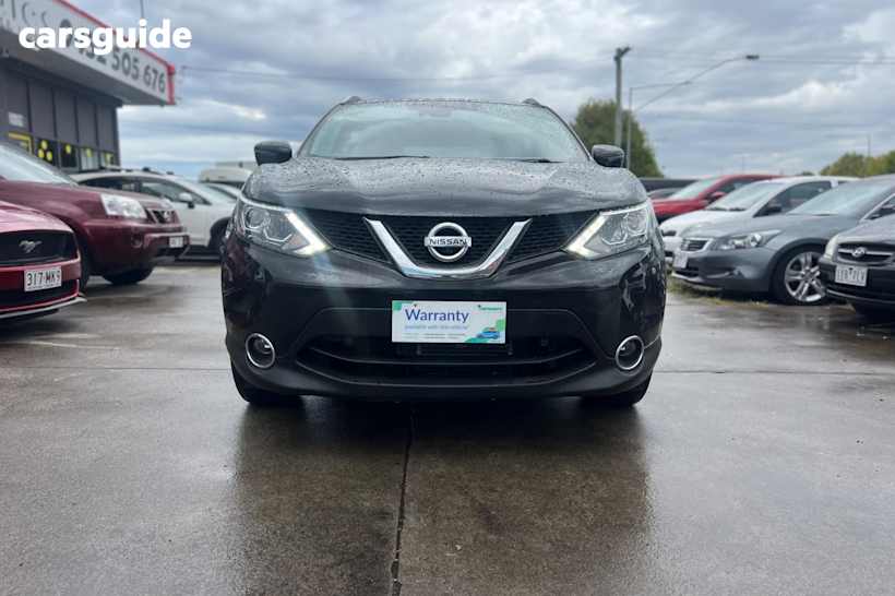 Brown 2015 Nissan Qashqai Wagon Ti (4X2)