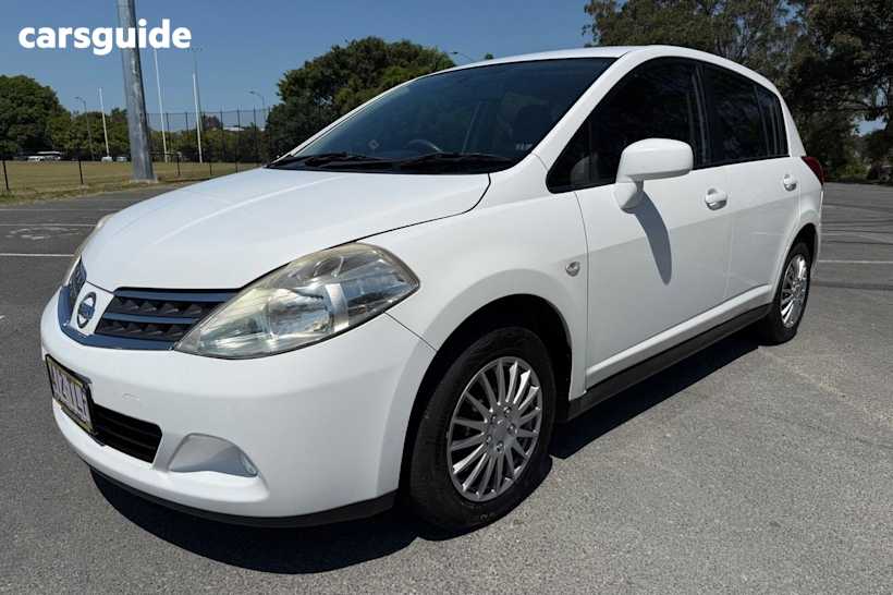 White 2011 Nissan Tiida Hatch ST F